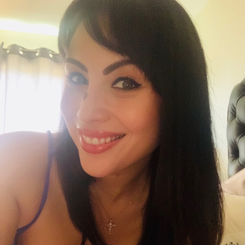 Meet your Posher, Mindy marie